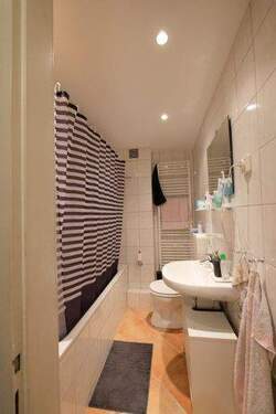 Wannenbad innen liegend Bild (1) - 