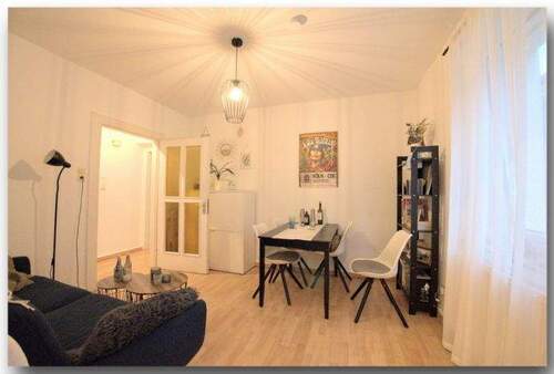 Durchgangszimmer Bild (1) - 1 Zimmer Etagenwohnung in Düsseldorf