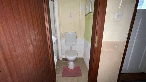 WC - 