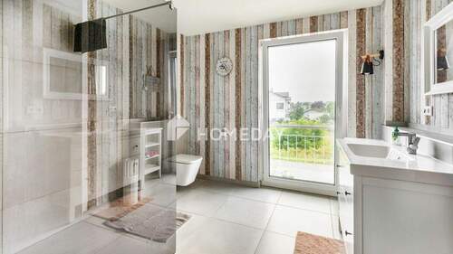 1. OG Badezimmer 1 - 