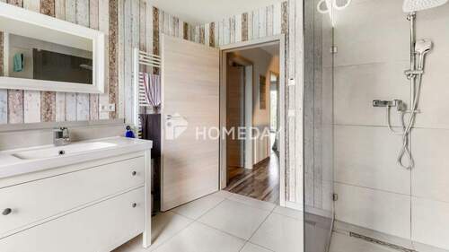 1. OG Badezimmer 2 - 