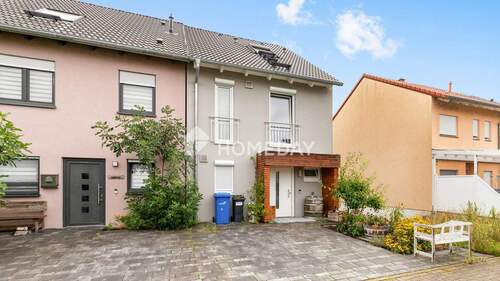 Außenansicht 2 - Reihenendhaus mit 125,00 m² in Oberhausen-Rheinhausen zum Kaufen