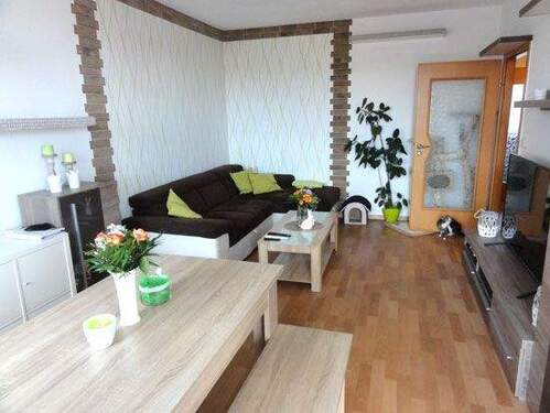 Wohnzimmer - 4 Zimmer Etagenwohnung zum Kaufen in Dresden
