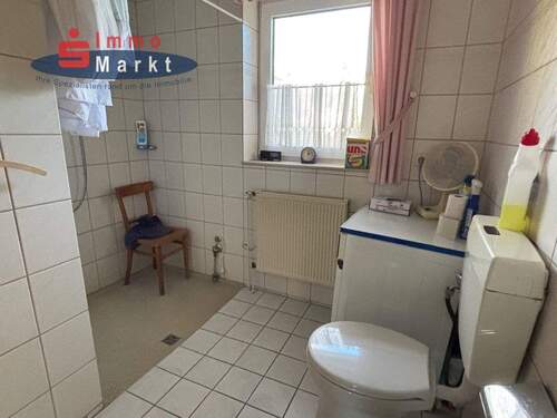 zweites Bad mit barrierefreier Dusche - 