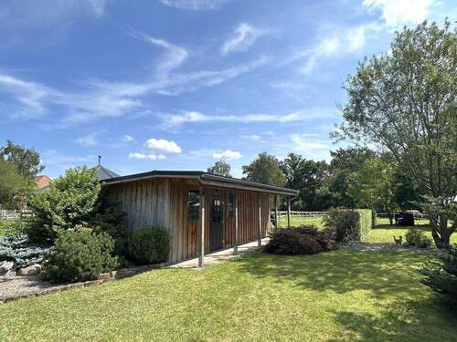 Schuppen (mit ehemaligem Stallteil) - 