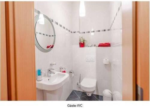 G-WC.JPG - 