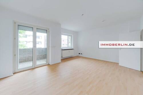 3 - 2 Zimmer Etagenwohnung in Berlin