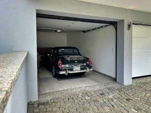 Tiefgarage - 4 Zimmer Doppelhaushälfte in Eisenhüttenstadt