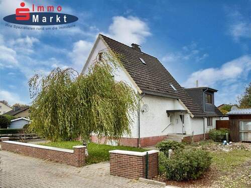 Straßenansicht - 6 Zimmer Einfamilienhaus zum Kaufen in Minden