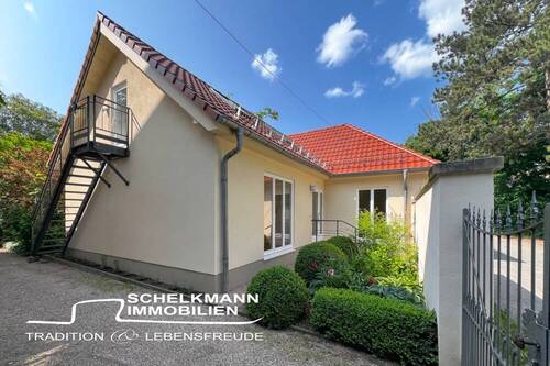 Traumhaus in Arnstadt zum Kauf_Schelkmann Immobilien - Zwei stilvoll modernisierte & bezugsbereite Eigentumswohnungen in separatem Wohnhaus