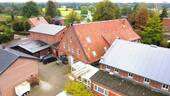 Vogelperspektive - Mehrfamilienhaus, Wohnhaus in Bardowick zum Kaufen