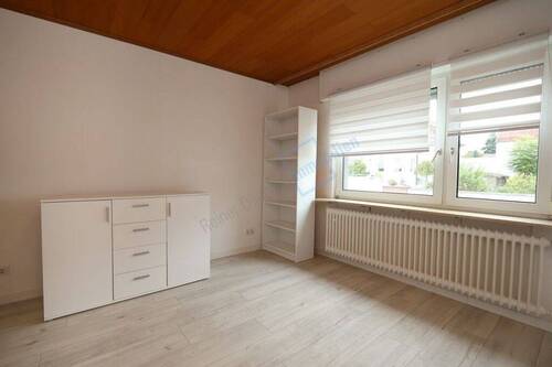 ZIMMER IM EG - Einfamilienhaus mit 119,10 m² in Griesheim zum Kaufen