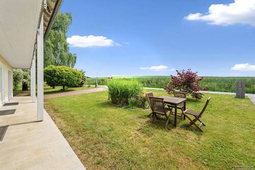 Rundherum Natur - 1 Zimmer Mehrfamilienhaus, Wohnhaus zum Kaufen in Schöllnach