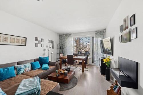 Wohnzimmer - 2 Zimmer Etagenwohnung zum Kaufen in Berlin