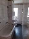 Bad mit Wanne EG - 3 Zimmer Etagenwohnung in Dessau-Roßlau