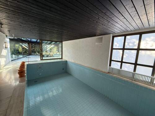 Schwimmbad - 