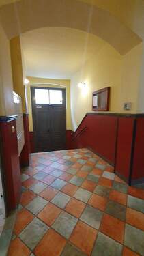 Eingangsbereich mit Treppe - 