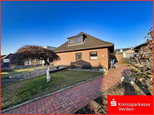 Frontansicht - Einfamilienhaus in ruhiger Wohnlage von Achim-Uesen