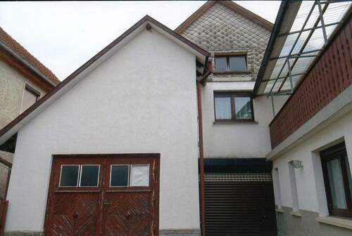 Straßenansicht - 9 Zimmer Einfamilienhaus zum Kaufen in Römhild