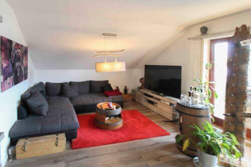 Wohnbereich - Sofort wohlfühlen: Moderne 2-Zimmer-DG-Wohnung in Sinzheim-Kartung mit Stellplatz