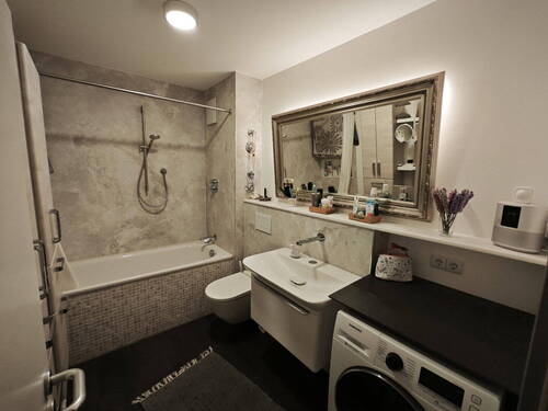 Bild 2 - 3 Zimmer Etagenwohnung zum Kaufen in Hamburg