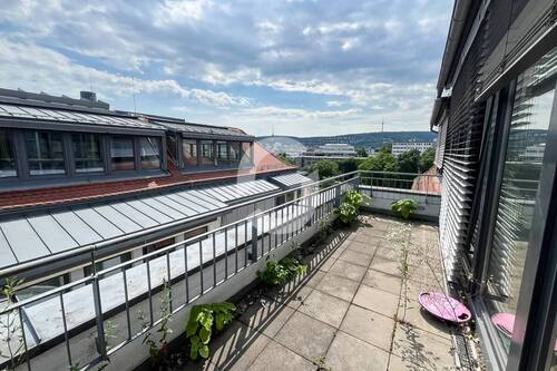 Balkon - 2 Zimmer Etagenwohnung zur Miete in Stuttgart