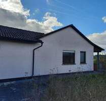 +++Handwerker aufgepasst Sanierungsobjekt! Einfamilienhausbungalow mit Terrasse, Carport und großer Garage in Kleinrinderfeld zu verkaufen+++