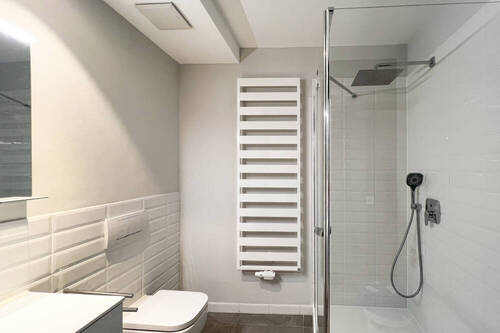 Traumbad mit bodentiefer Dusche - 