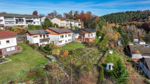 Luftbild Gartenseite - 7 Zimmer Einfamilienhaus in Pirmasens