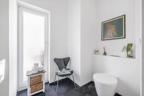 Gäste-WC - Doppelhaushälfte mit 233,00 m² in Hamburg / Groß-Flottbek zum Kaufen