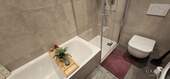 Wanne und Dusche - 
