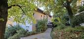 Hauseingang - Moderne 3 Zimmer-Wohnung mit Balkon, Terrasse und großem, eingefasstem Gartenanteil!