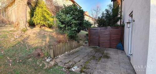 Terrasse mit Gartenanteil - 