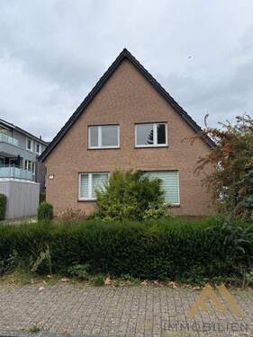 Außenansicht - Älteres Zweifamilienwohnhaus in Oldenburg - Eversten!