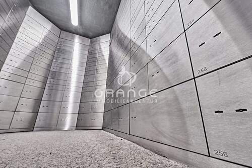 ...auf 256 Schliessfächer... - 