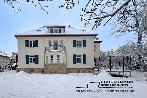 Terrassenwohnung mit Garten_Schelkmann Immobilien - Exklusive Altbauwohnung mit eigenem Garten und Stellplätzen