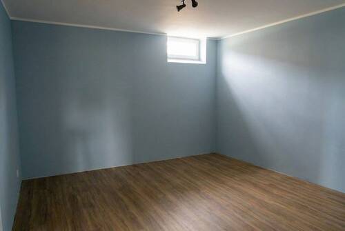 Raum KG - 