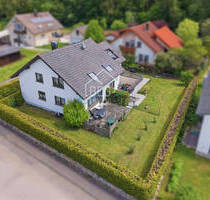 Großzügiges Zweifamilienhaus mit Einliegerwohnung und Doppelgarage in Offenau