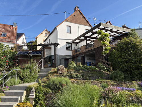 Aktuelle Hausansicht Garten - 5 Zimmer Einfamilienhaus in Hofheim-Marxheim