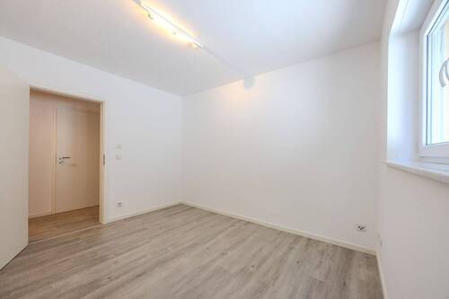 UG: Schlafzimmer 3 - 