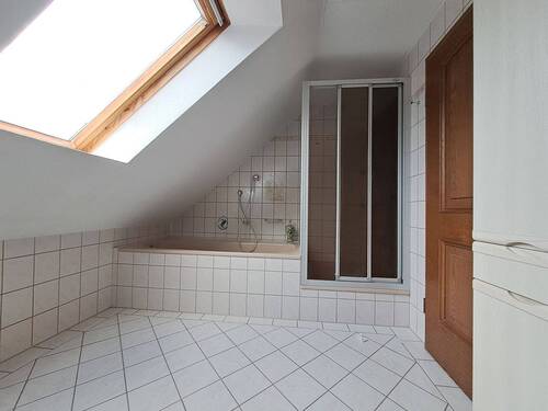 Wanne und Dusche - 