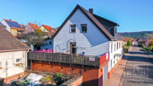 Luftbildaufnahme - Haus und Terrasse - 