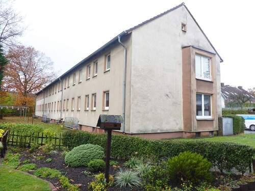 Ansicht mit Erker-Fenster - 