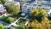 Grundstück mit eigenem Park - 2 Zimmer Etagenwohnung zum Kaufen in Dresden