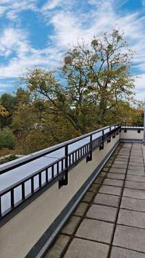 Terrasse mit Gartenblick - 