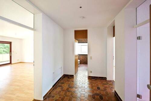 Eingangsbereich - 2 Zimmer Etagenwohnung zum Kaufen in Bonn