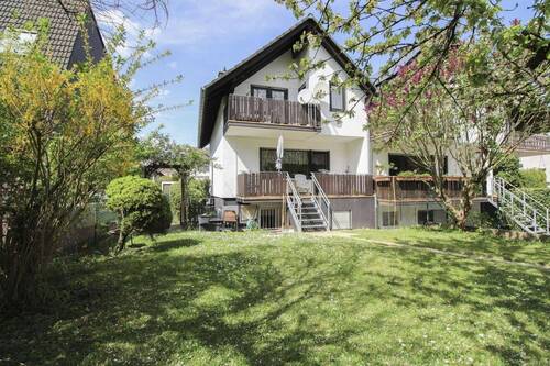 Hausansicht Garten - 6 Zimmer Reihenendhaus zum Kaufen in Rosbach vor der Höhe