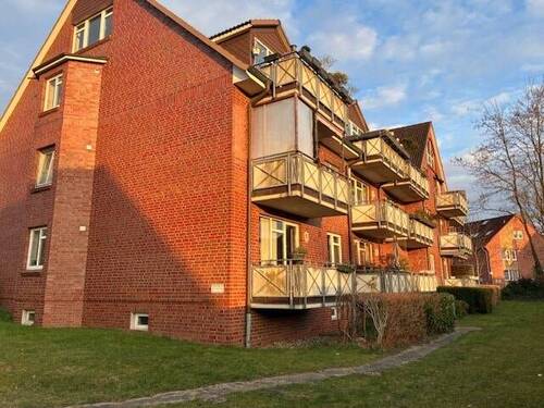Gebäuderückseite - 2 Zimmer Etagenwohnung in Norderstedt