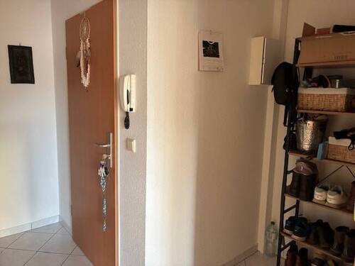 Flur / Wohnungstür - 