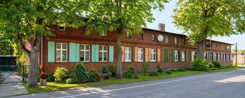 Landresidenz unter Linden - Charmantes Mehrfamilienhaus mit Gestaltungsspielraum